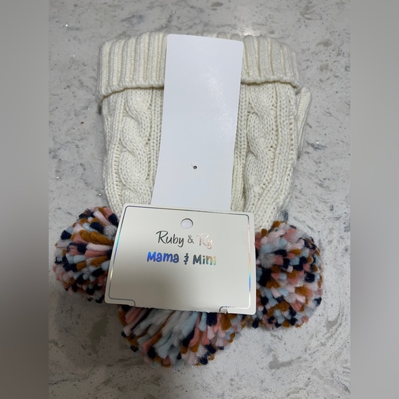 Ruby and Ry mommy and me hat set - Picture 4 of 4